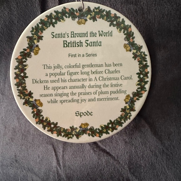 Vintage Spode Santa’s around the world ornament - Picture 4 of 5